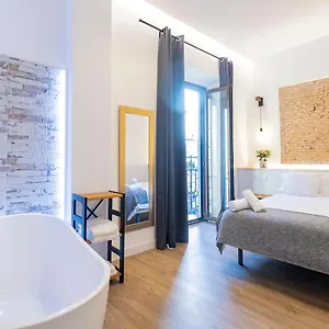 https://luxury-sevilla-apartment.es-andalucia.com